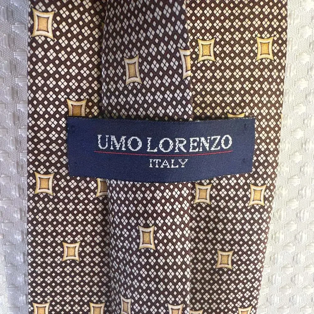 Umo Lorenzo Italy Men's Gold Geometric 100% Silk Necktie